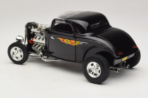 Ford Hot Rod Melns Rydell High Grease ERTL 1:18 36602 Metāls — attēls 5 no 6