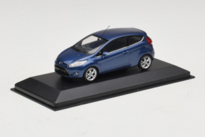 Ford Ka Dark Blue Metallic Minichamps 1:43 FORD004 Metāls — attēls 2 no 4