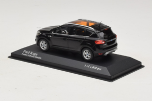 Ford Kuga Black Metallic Minichamps 1:43 400087202 Metāls — attēls 3 no 4
