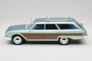 Ford Country Squire Zils MCG 1:18 MCG18049 Metāls — attēls 3 no 6