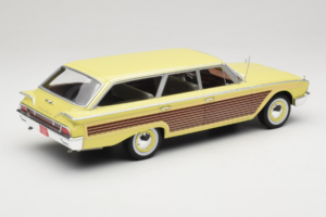 Ford Country Squire Dzeltens MCG 1:18 MCG18048 Metāls — attēls 2 no 6