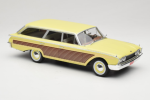 Ford Country Squire Dzeltens MCG 1:18 MCG18048 Metāls — attēls 4 no 6