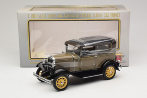 Ford Model A Tudor Chicle Drab Motor City 1:18 41003 Metāls — attēls 6 no 6