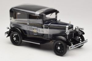 Ford Model A Tudor Police Car Motor City 1:18 43008 Metāls — attēls 4 no 6