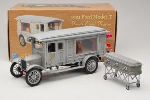 Ford Model T Ornate Carved Hearse Precision Miniatures 1:18 PMSC-07G Metāls — attēls 8 no 8