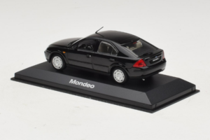 Ford Mondeo Mk3 Melns Minichamps 1:43 MONDEO004 Metāls — attēls 3 no 4