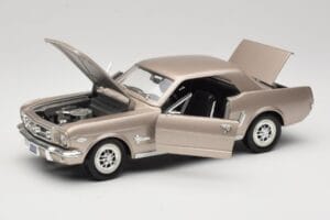 Ford Mustang 1964 1/2 Sudrabs Mira 1:18 6127 Metāls — attēls 2 no 8