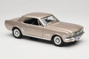 Ford Mustang 1964 1/2 Sudrabs Mira 1:18 6127 Metāls — attēls 6 no 8