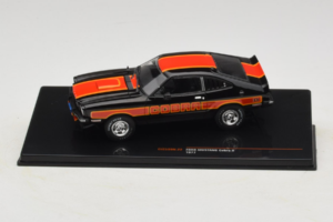 Ford Mustang Cobra II Melns IXO 1:43 CLC599N Metāls