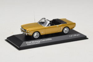 Ford Mustang Kabriolets Zeltains Minichamps 1:43 400082432 Metāls — attēls 2 no 4