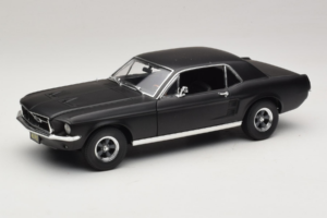 Ford Mustang Creed Movie GreenLight 1:18 13611 Metāls