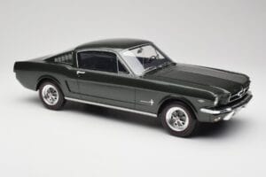 Ford Mustang Fastback Ivy Green Otto 1:12 G079 Sveķi — attēls 4 no 6