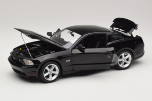 Ford Mustang GT Melns Drive Movie GreenLight 1:18 13609 Metāls — attēls 2 no 8