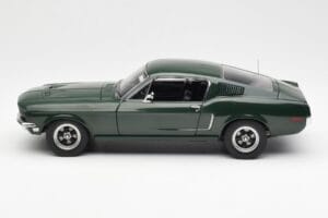 Ford Mustang GT Bullitt Zaļš AUTOart 1:18 72812 Metāls — attēls 4 no 8