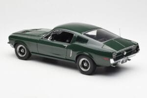 Ford Mustang GT Bullitt Zaļš AUTOart 1:18 72812 Metāls — attēls 7 no 8