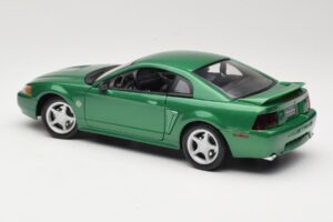 Ford Mustang GT SN95 Zaļš Maisto 1:18 50326 Metāls — attēls 7 no 8