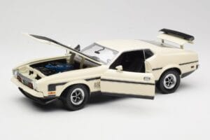 Ford Mustang Mach 1 Balts Sun Star 1:18 3602 Metāls — attēls 2 no 8