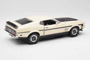 Ford Mustang Mach 1 Balts Sun Star 1:18 3602 Metāls — attēls 3 no 8