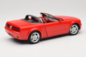 Ford Mustang S197 GT Kabriolets Sarkans Beanstalk Group 1:18 FOR10016R Metāls — attēls 3 no 8