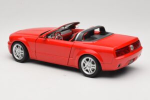 Ford Mustang S197 GT Kabriolets Sarkans Beanstalk Group 1:18 FOR10016R Metāls — attēls 7 no 8