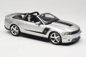 Ford Mustang S197 Roush 427R Kabriolets Sudrabs Maisto 1:18 31669 Metāls — attēls 6 no 8