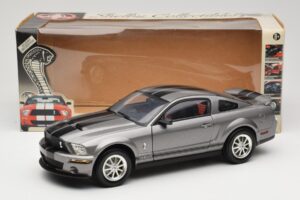 Ford Mustang S197 Shelby GT500 40th Anniversary Pelēks Shelby Collectibles 1:18 DC075005 Metāls — attēls 8 no 8
