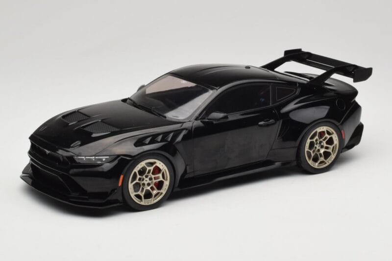 Ford Mustang S650 GTD Melns IXO 1:18 MCG18578 Metāls