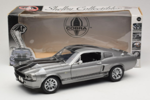 Ford Mustang Shelby GT500 Eleanor Shelby Collectibles 1:18 9081 Metāls — attēls 8 no 8