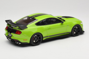 Ford Mustang Shelby GT500 S550 Zaļš GT Spirit 1:18 GT803 Sveķi — attēls 2 no 6
