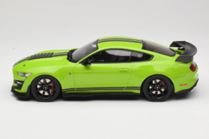 Ford Mustang Shelby GT500 S550 Zaļš GT Spirit 1:18 GT803 Sveķi — attēls 3 no 6