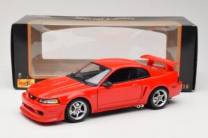 Ford Mustang SVT Cobra R SN95 Sarkans Maisto 1:18 531872 Metāls — attēls 8 no 8
