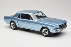 Ford Mustang V8 Hardtop Pony GT Silver Blue GT Spirit 1:12 G089 Sveķi — attēls 4 no 6