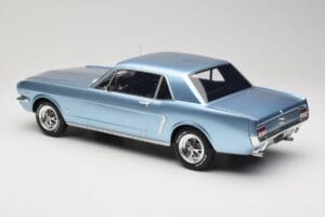 Ford Mustang V8 Hardtop Pony GT Silver Blue GT Spirit 1:12 G089 Sveķi — attēls 5 no 6