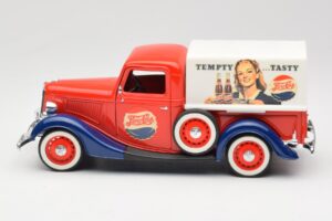 Ford Pickup Truck Pepsi-Cola Solido 1:18 99053 Metāls — attēls 4 no 8