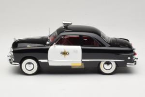 Ford Policijas Auto Anson 1:18 6254 Metāls — attēls 3 no 6