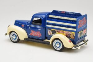 Ford Pepsi-Cola Replica Golden Wheel 1:18 PF351 Metāls — attēls 7 no 8