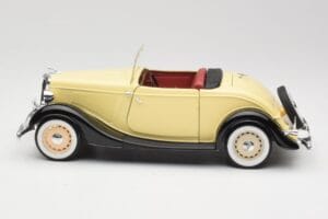 Ford Roadster Dearborn Yellow Solido 1:18 8008 Metāls — attēls 4 no 8