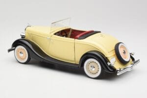 Ford Roadster Dearborn Yellow Solido 1:18 8008 Metāls — attēls 7 no 8
