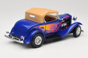 Ford Roadster Street Rod Zils with Fire Road Signature 1:18 92249 Metāls — attēls 3 no 8