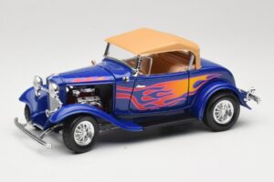 Ford Roadster Street Rod Zils with Fire Road Signature 1:18 92249 Metāls