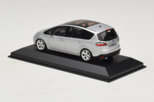 Ford S-Max Sudrabs Minichamps 1:43 SMAX001 Metāls — attēls 3 no 5
