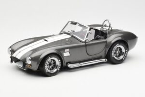Ford Shelby Cobra 427 S/C Pelēks Metaliks Ar Baltām Svītrām Kyosho 1:18 08045GRW Metāls