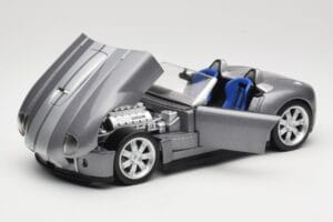 Shelby Cobra Kabriolets Grey Metallic Hot Wheels 1:18 G7220 Metāls — attēls 2 no 8