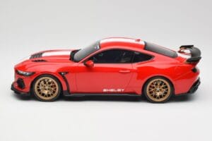 Ford Shelby Mustang Super Snake Sarkans GT Spirit 1:18 GT531 Sveķi — attēls 3 no 6