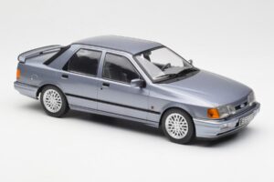 Ford Sierra RS Cosworth Gaiši Zils MCG 1:18 MCG18174 Metāls — attēls 4 no 6