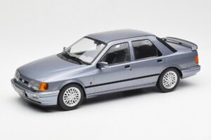 Ford Sierra RS Cosworth Gaiši Zils MCG 1:18 MCG18174 Metāls