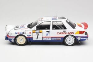Ford Sierra RS Cosworth 4x4 #7 F. Delecour / D. Grataloup Rally Monte Carlo 1992 MCG 1:18 MCG18356R Metāls — attēls 3 no 6