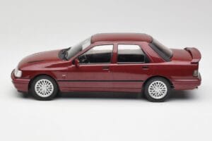 Ford Sierra RS Cosworth 4x4 Sarkans MCG 1:18 MCG18354 Metāls — attēls 3 no 6