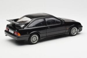 Ford Sierra RS Cosworth Melns AUTOart 1:18 72861 Metāls — attēls 3 no 8