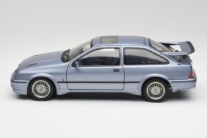 Ford Sierra RS Cosworth Moonstone Zils AUTOart 1:18 72863 Metāls — attēls 4 no 8